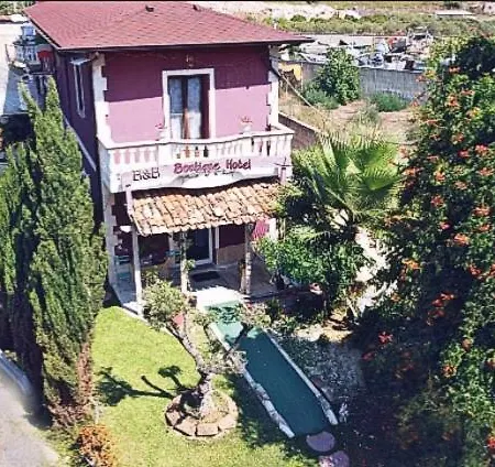 Shabby Charme Boutique Bed & Breakfast *