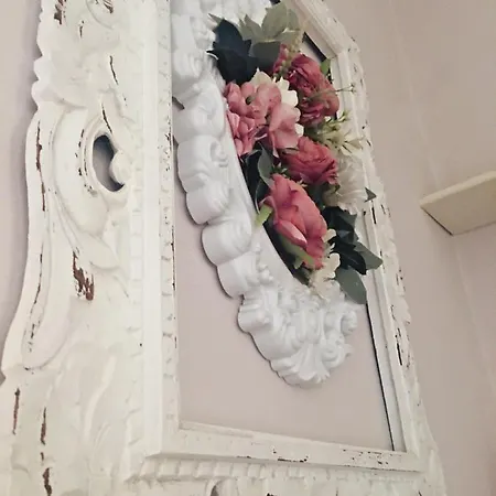 לינה וארוחת בוקר Shabby Charme Boutique *